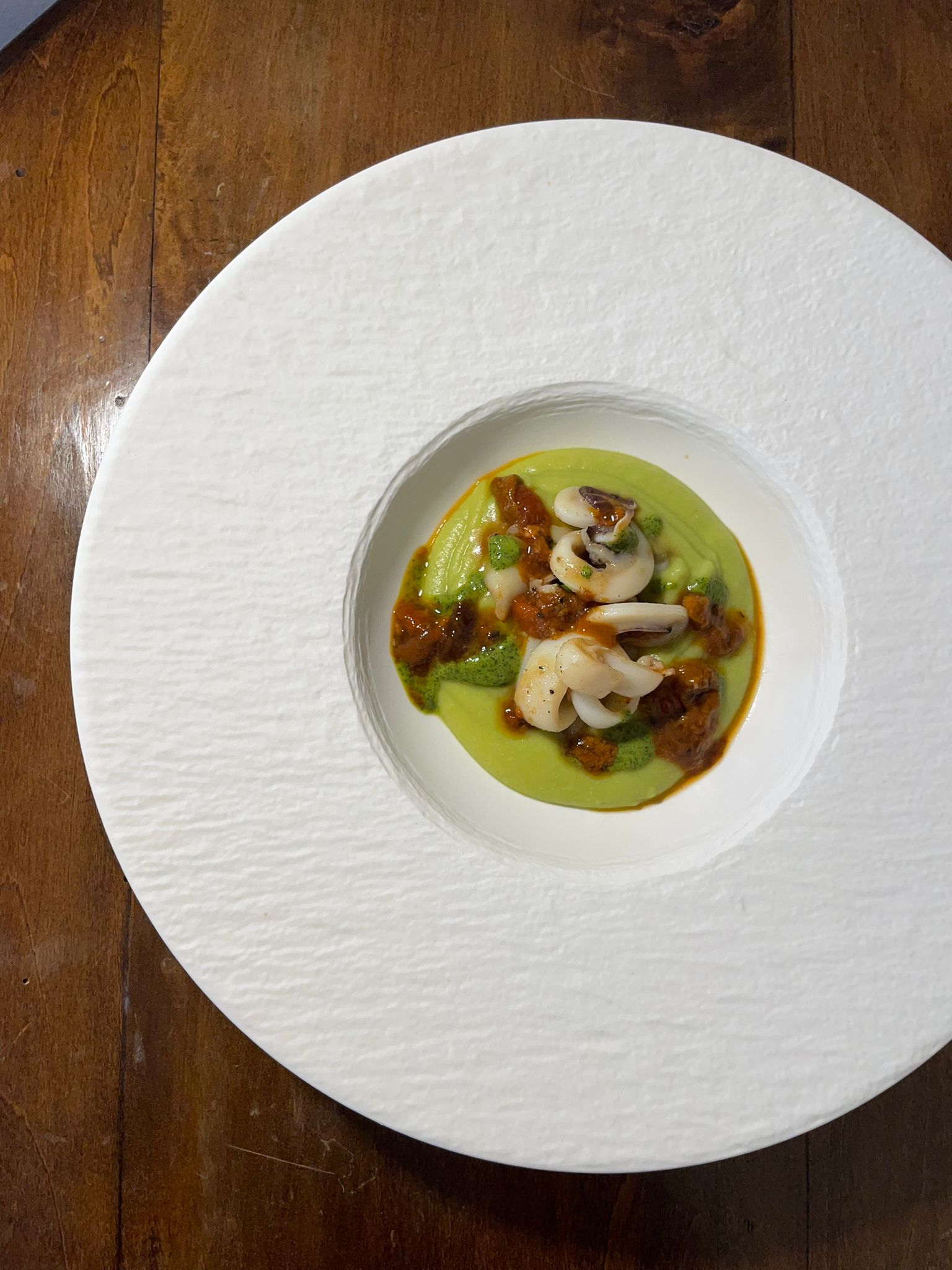 Calamari with green pea cream